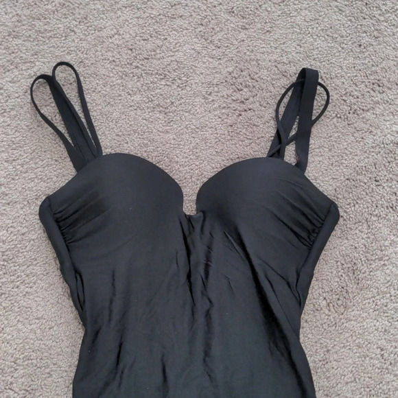 Athleta Black One Piece Swimsuit Built-in Padding with Notch neckline size XS - Picture 2 of 9